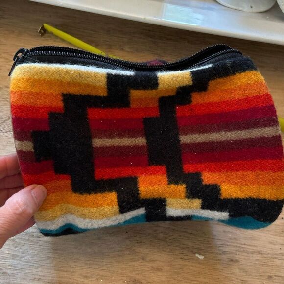 High grade western wear by Pendleton wool Aztec pouch bag southwestern - Picture 3 of 9
